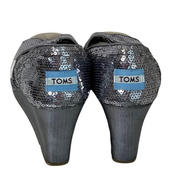 TOMS Womens Silver Sequin Peep Toe Wedge Heels Size W7 Glitter Party Shoes - Picture 7 of 12